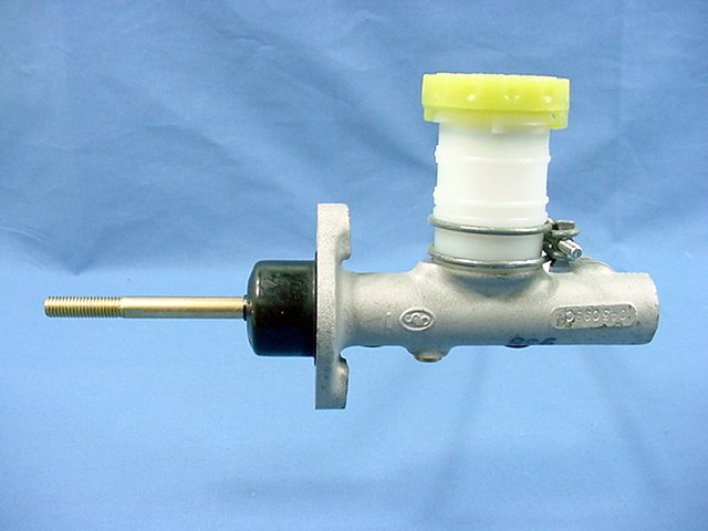 New Bendix 11795 Brake Clutch Master Cylinder 75-81 200SX 510 F10 280Z 810 610