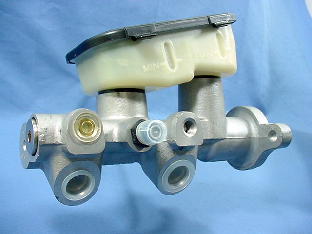 New Bendix 11859 Brake Master Cylinder 80 81 82 Phoenix Omega Cavalier Z24 Ciera