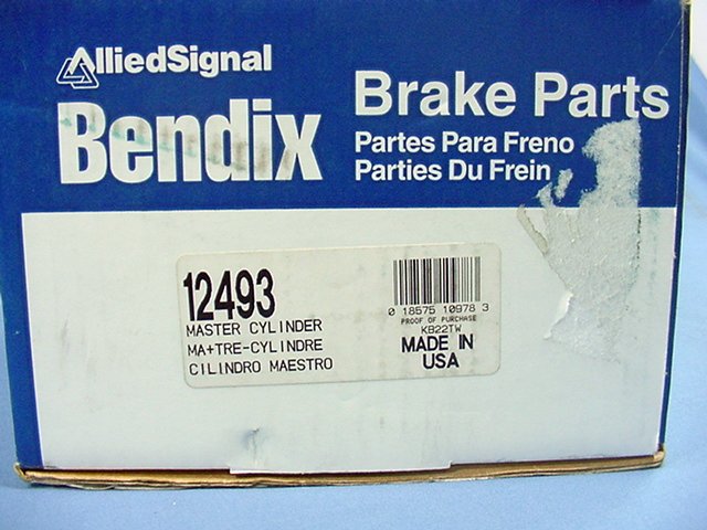 New Bendix 12493 Brake Master Cylinder 90 91 92 93 94 Astro Safari V6