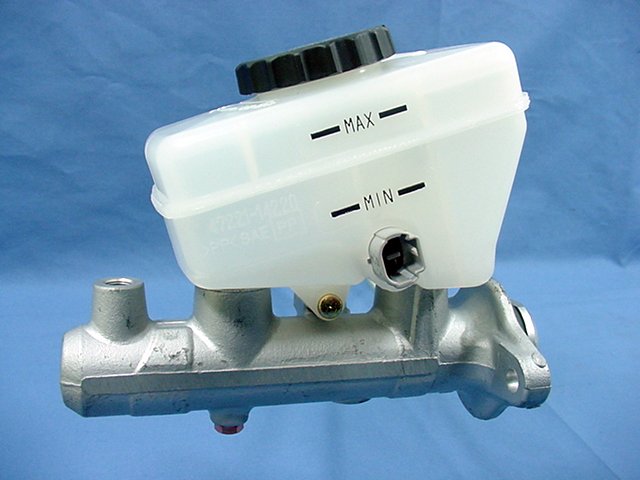 New Bendix 13102 Brake Master Cylinder 95 96 97 Lexus LS400 4.0L V8 32 Valves