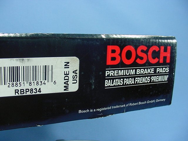 Bosch Quiet Cast Brake Pad Set BP834 00-06 Tahoe Denali Blazer Silverado REAR