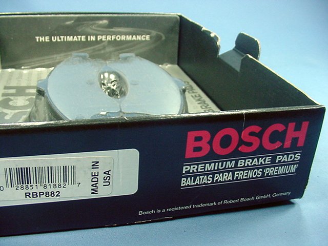 Bosch Quiet Cast Brake Pad Set BP882 02-05 Bravada SSR Trailblazer Ranier FRONT