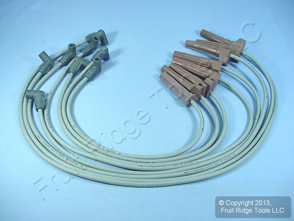 SMP 6883 spark plug wire set 86-89 C20 Suburban R2500 V3500 Sierra V8