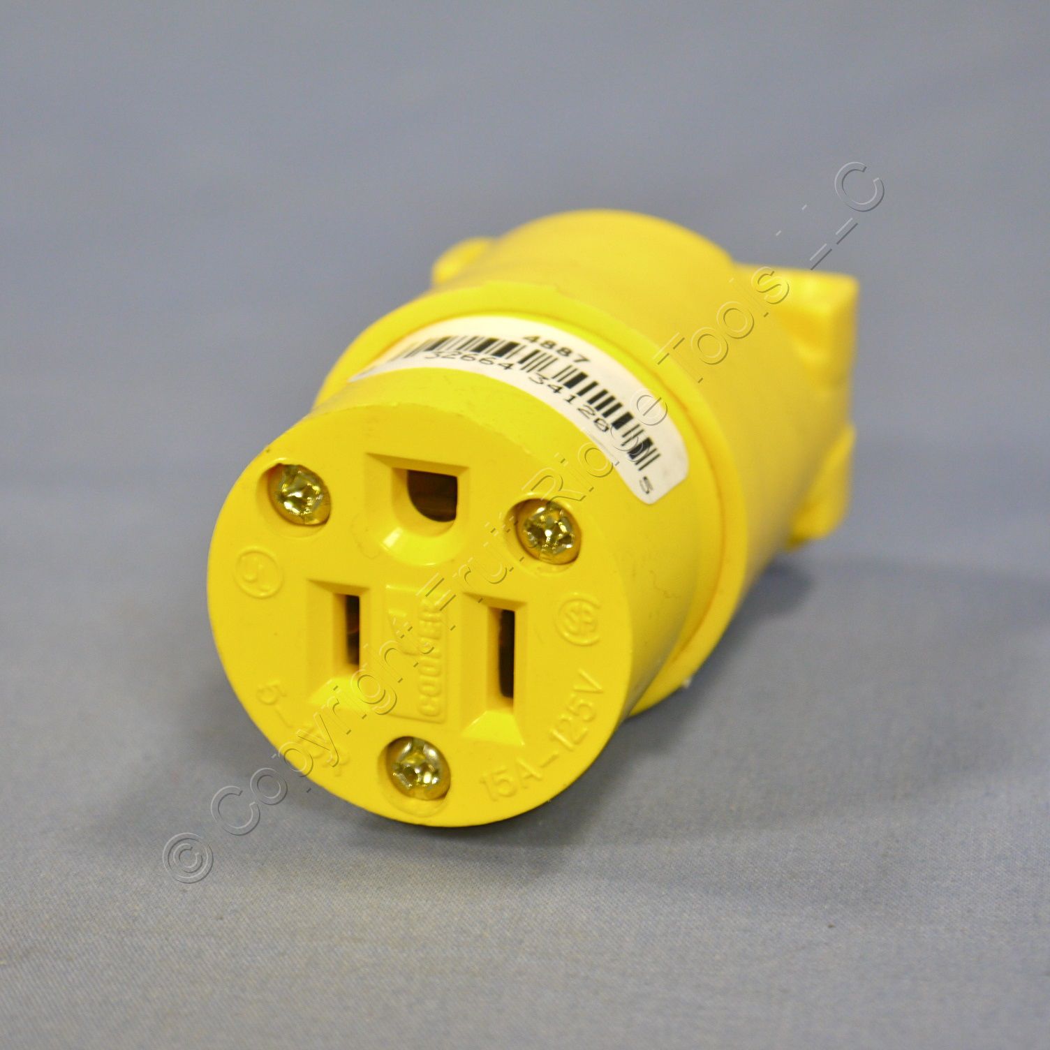 Cooper Straight Blade Connector Female Plug 15A 125V NEMA 5 15 5 15R