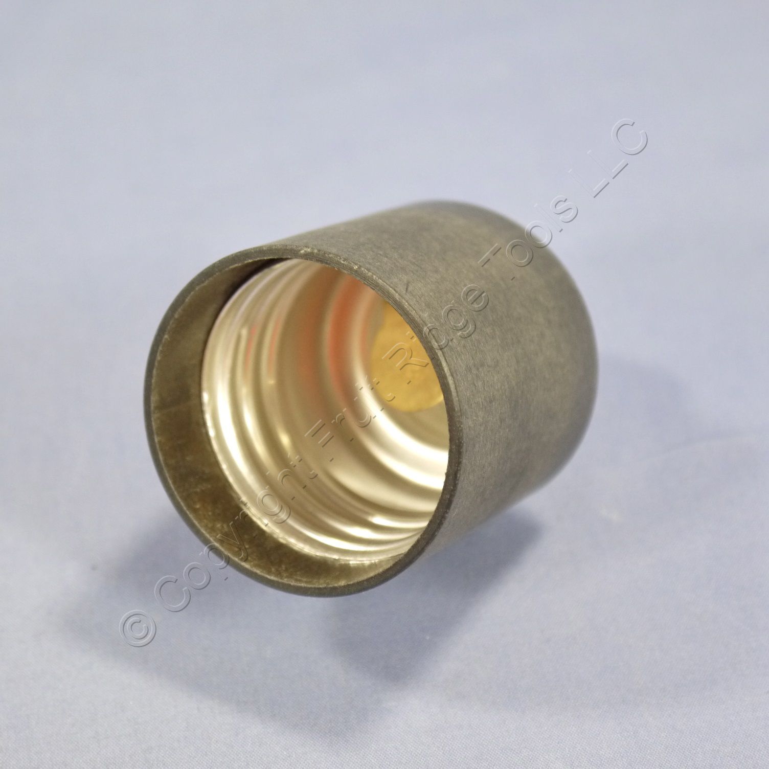 Eagle Black Medium Base to Mogul Light Socket Adapter Lampholder 660W