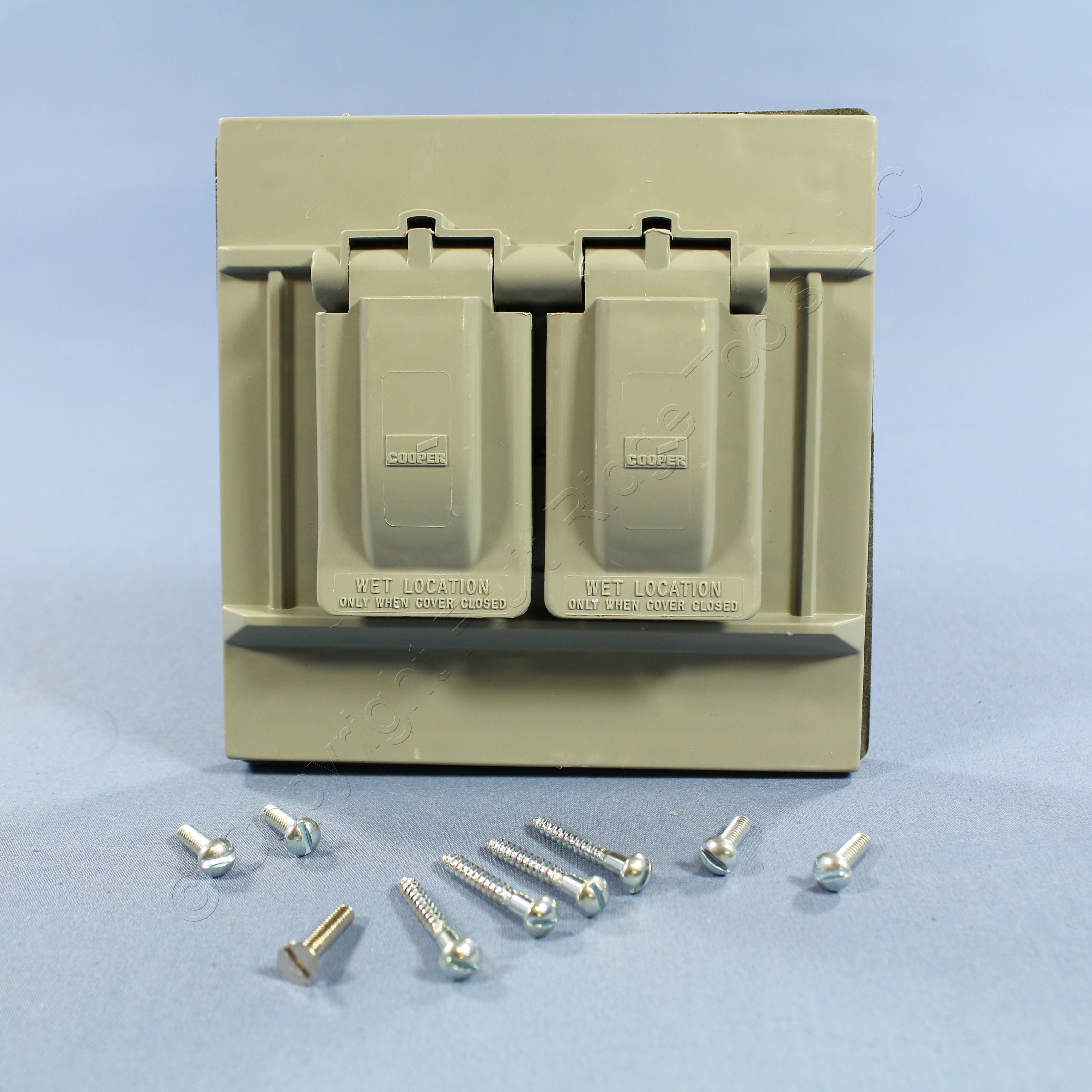 Eagle Oversize Weather Resistant Duplex Receptacle Horizontal Cover