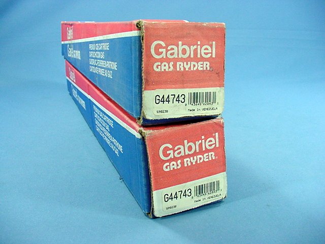 1 PAIR Gabriel Strut Cylinders Toyota Tercel Sedan Hatchback G44743 - FRONT