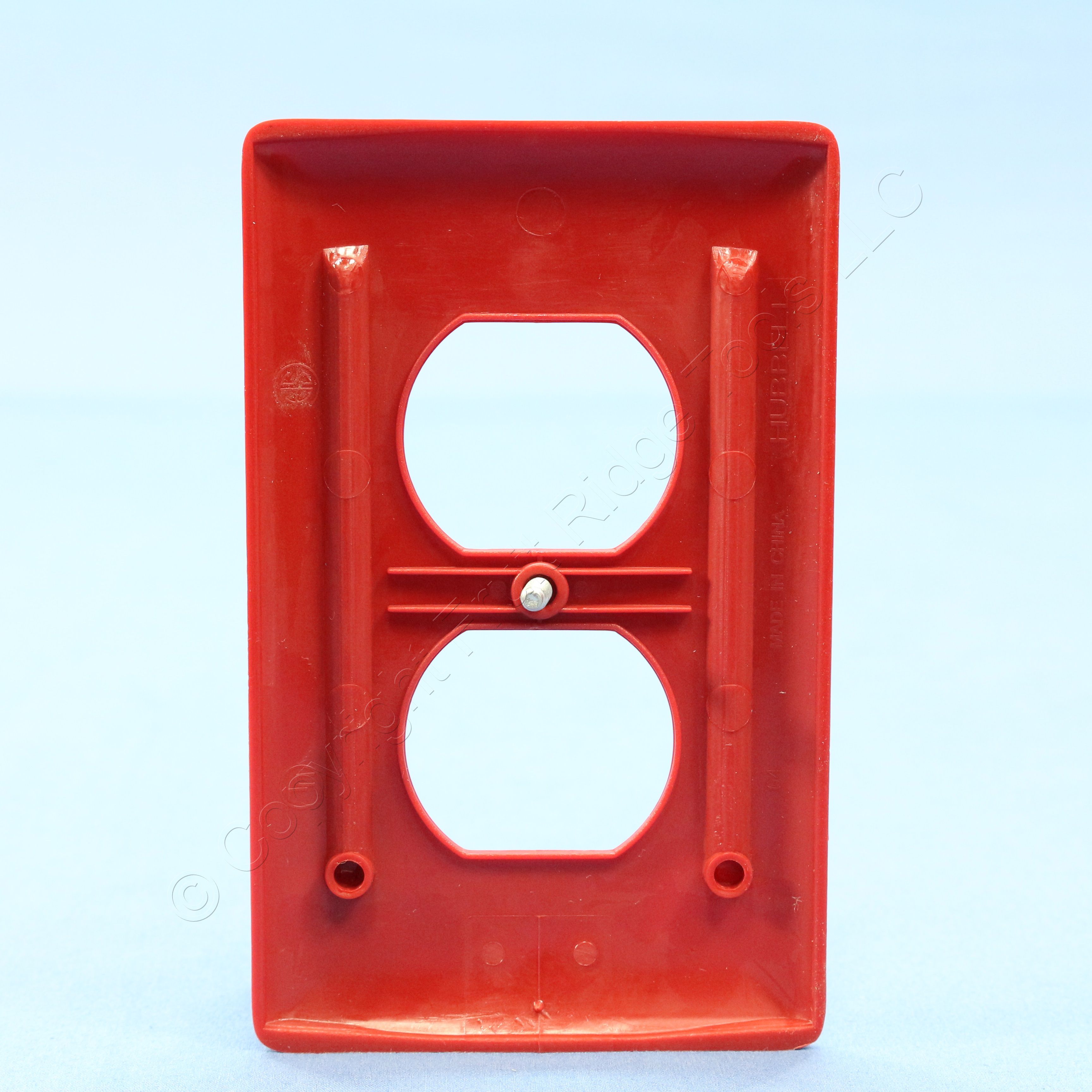 Hubbell UNBREAKABLE Red 1G Duplex Receptacle Wallplate Nylon Outlet