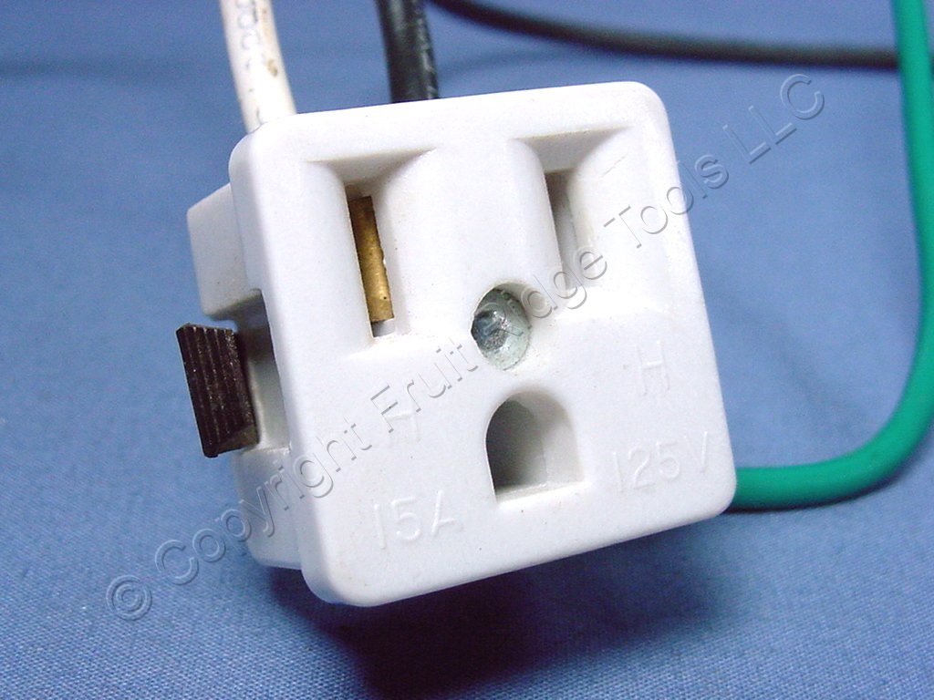 Leviton White SnapIn Receptacle 3Prong Outlet 15A 125V NEMA 515R 1374