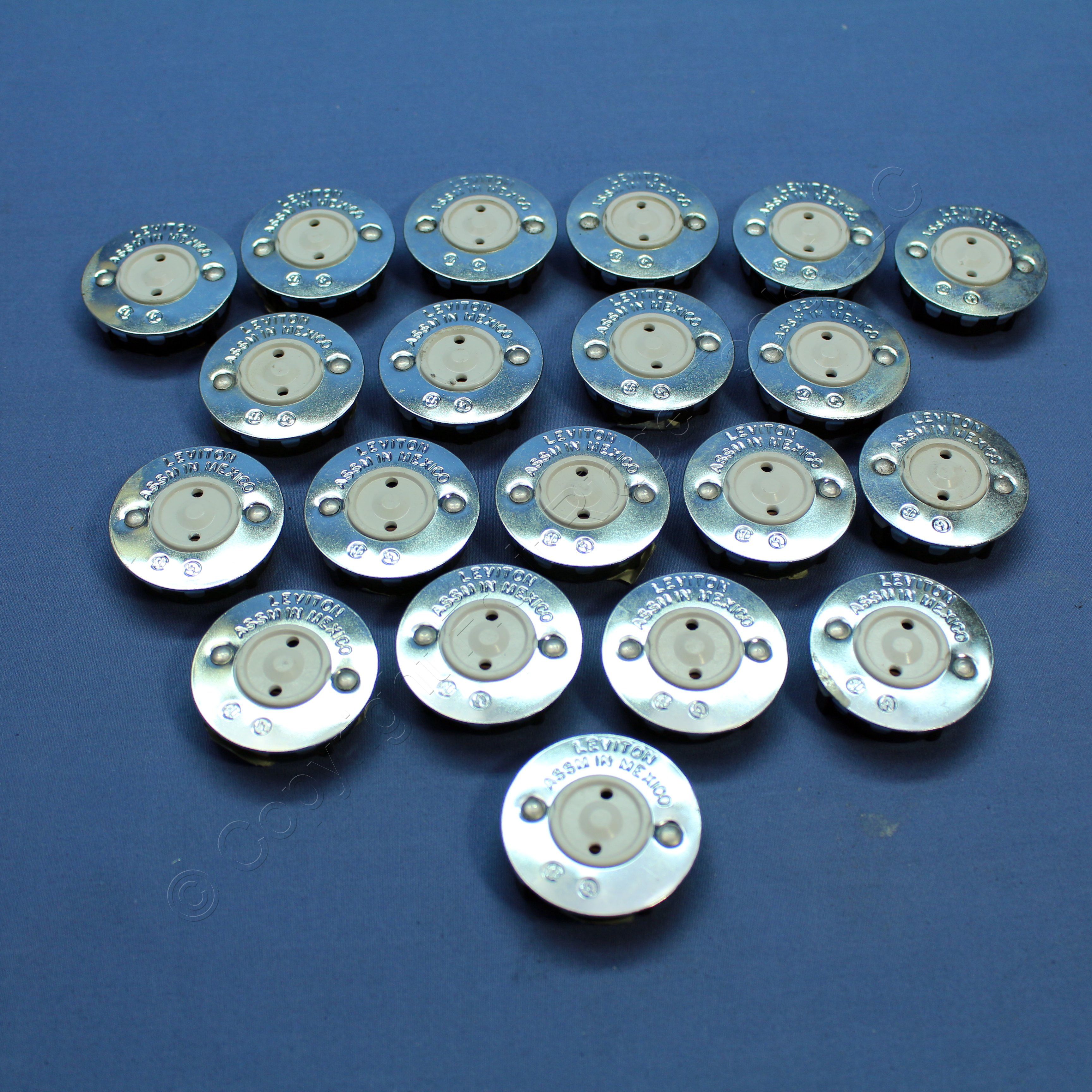 20 New Leviton Fluorescent BiPin Lamp Holders Light Socket Fixed End