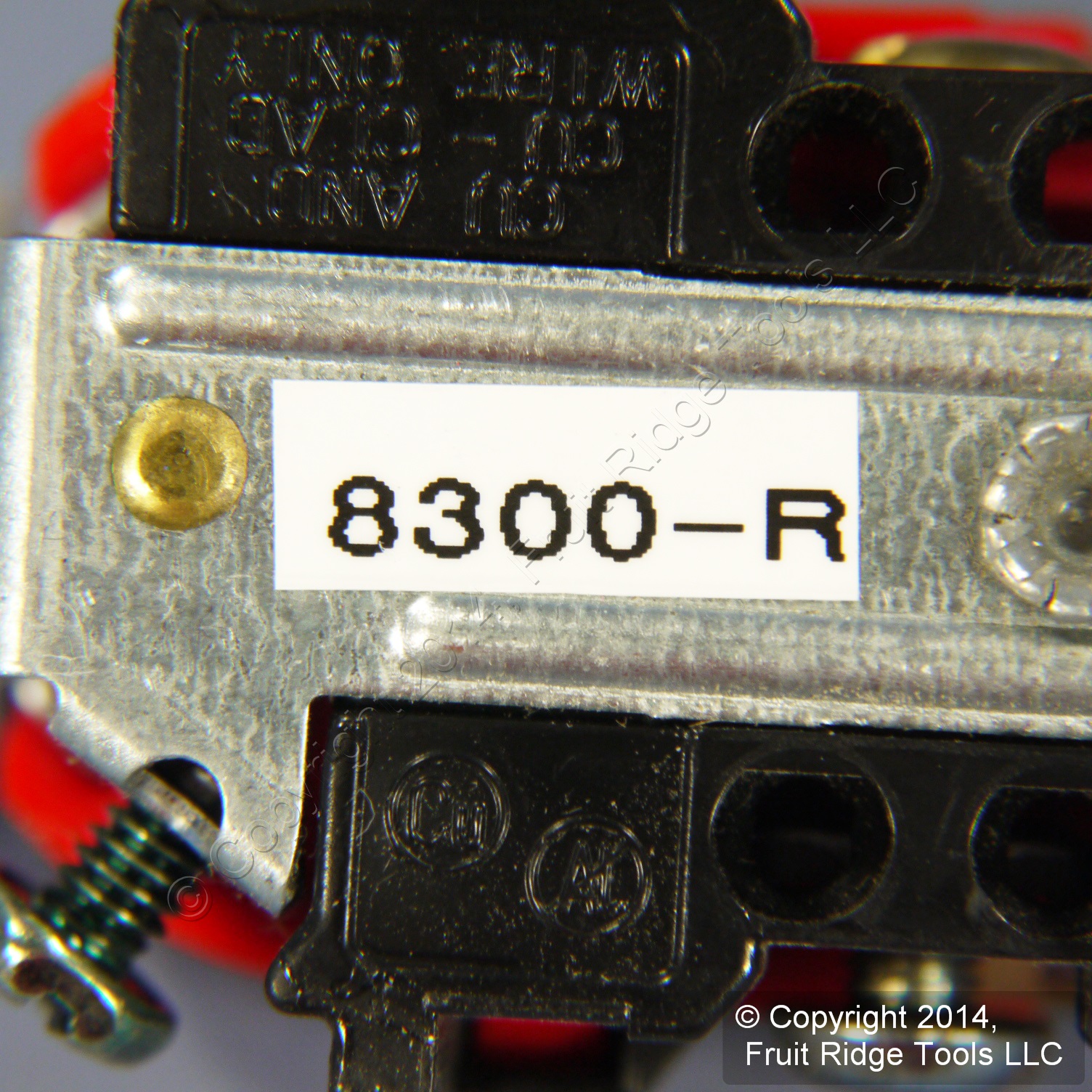 L8300-R-EA-NOBOX-1.JPG