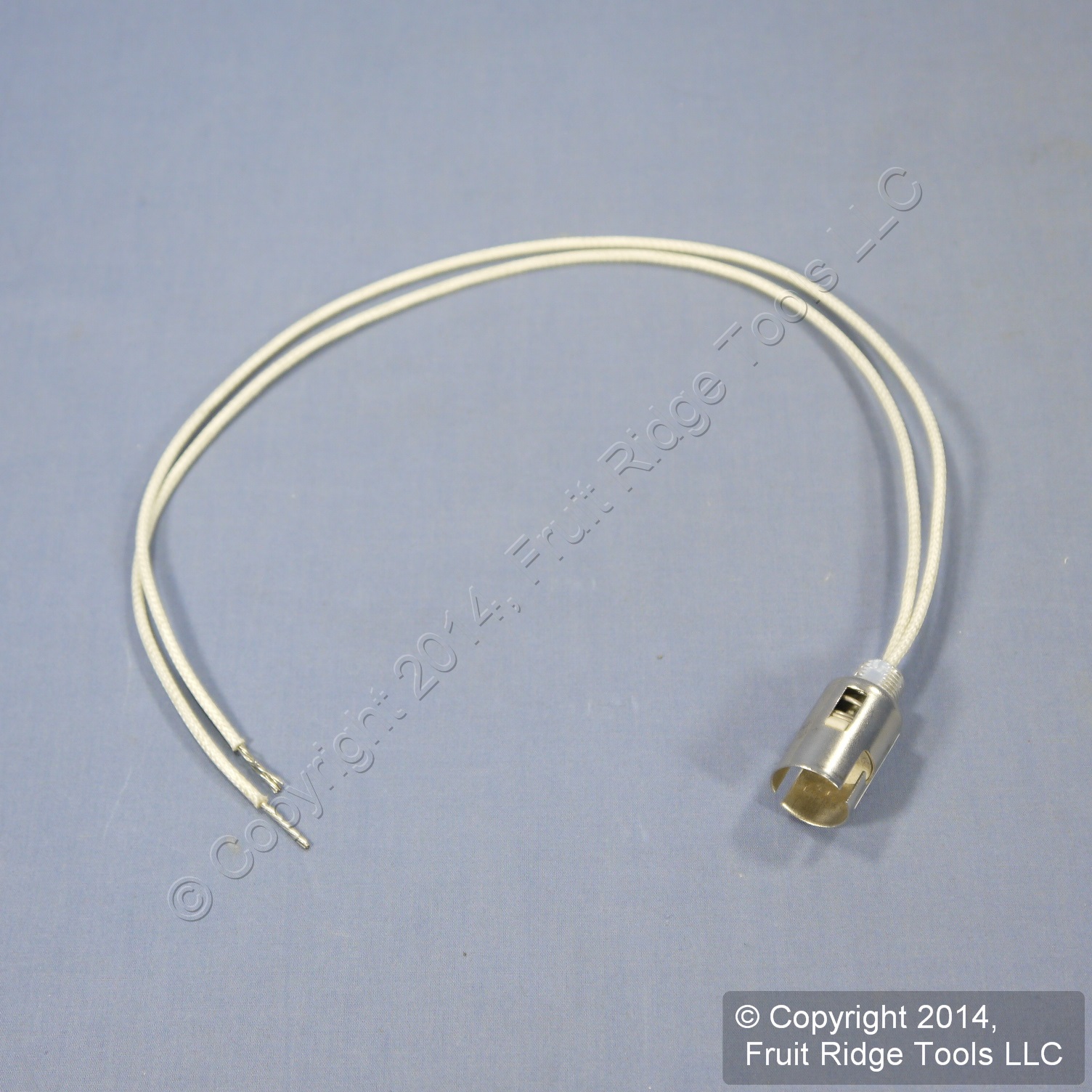 Leviton Double Contact Lampholder Light Socket Male Bushing