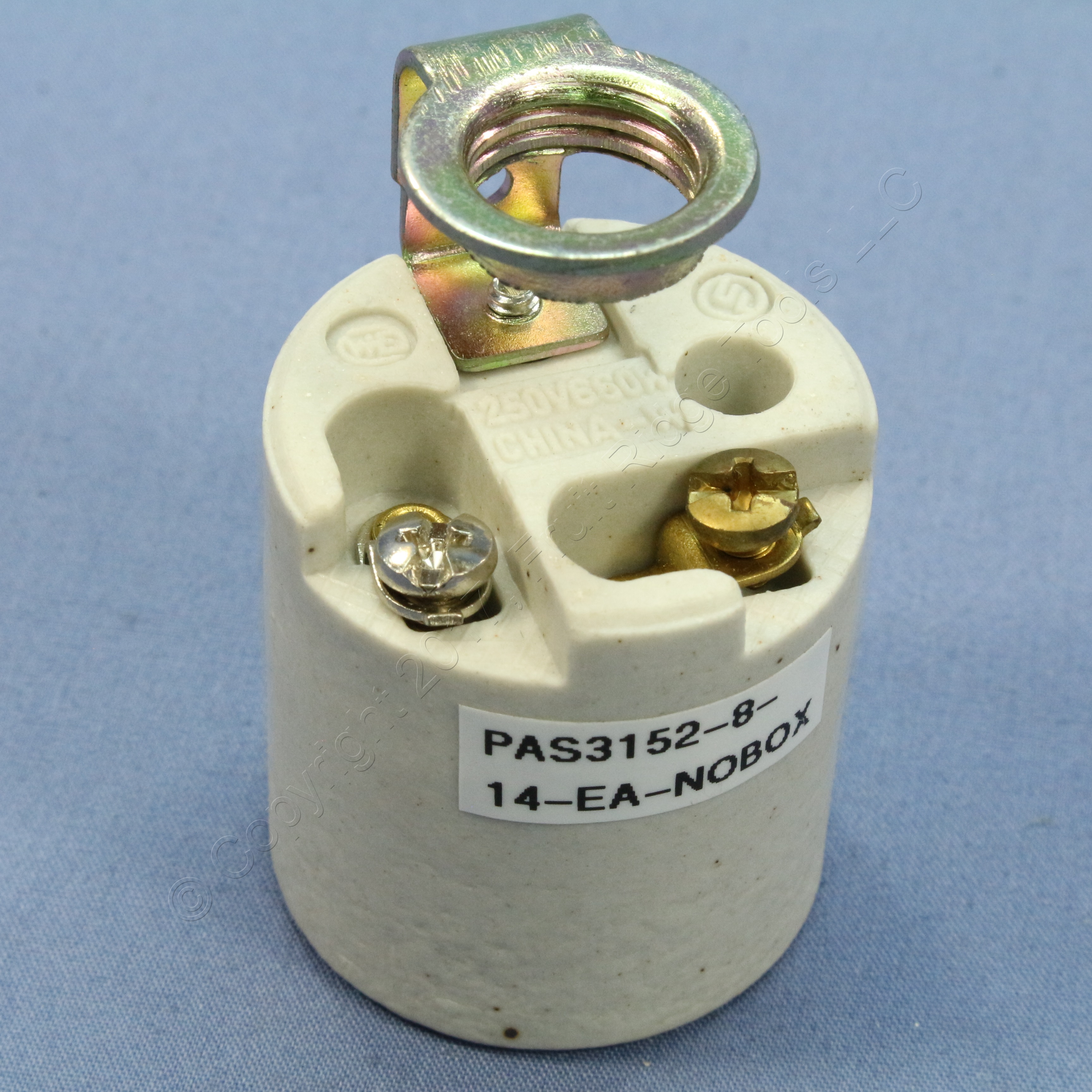 P&S Medium Keyless Porcelain Lamp Holder Pan Light Socket 1/4" IPS