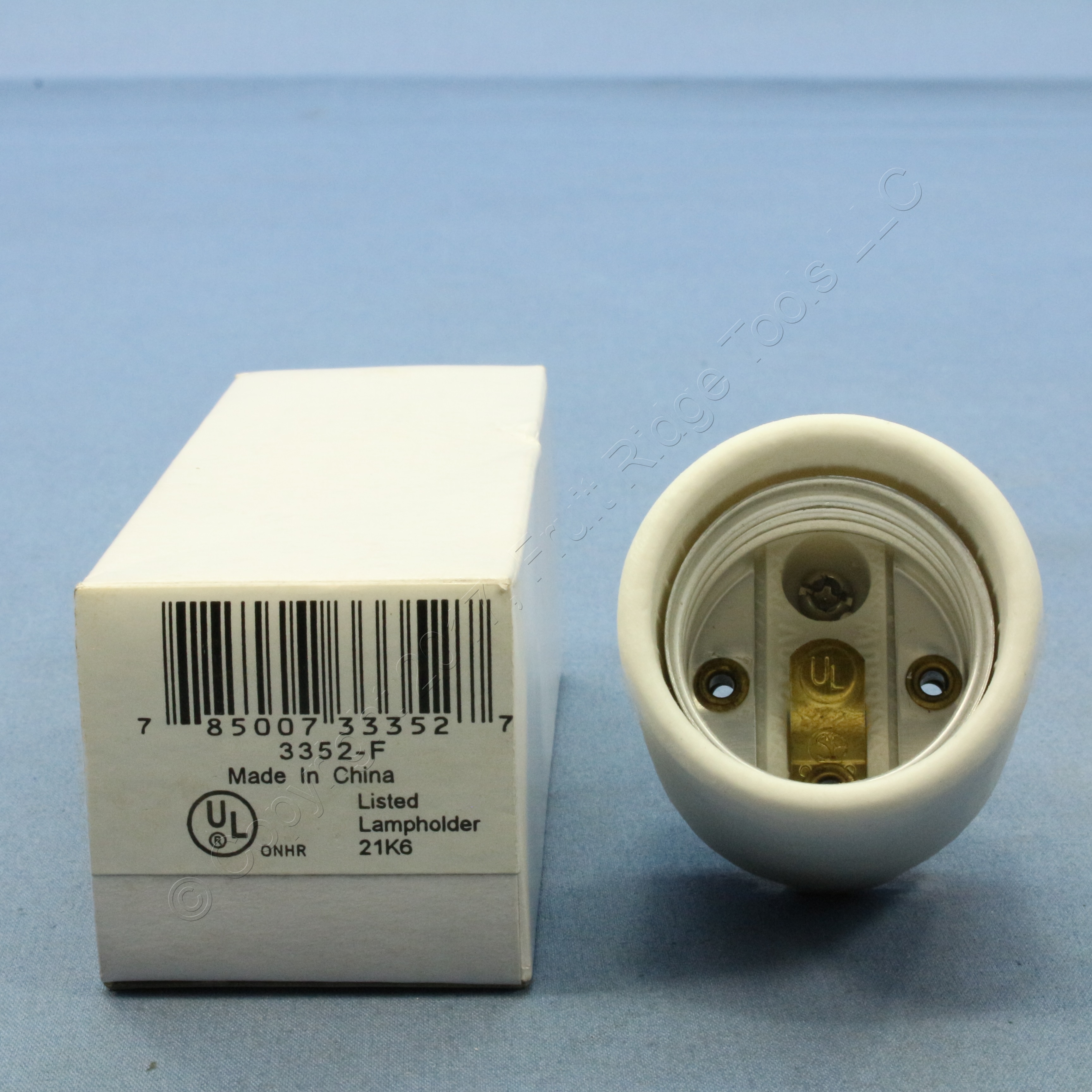 New P&S Porcelain Lampholder Light Socket Bracket Mount E26 Medium Base 3352F eBay