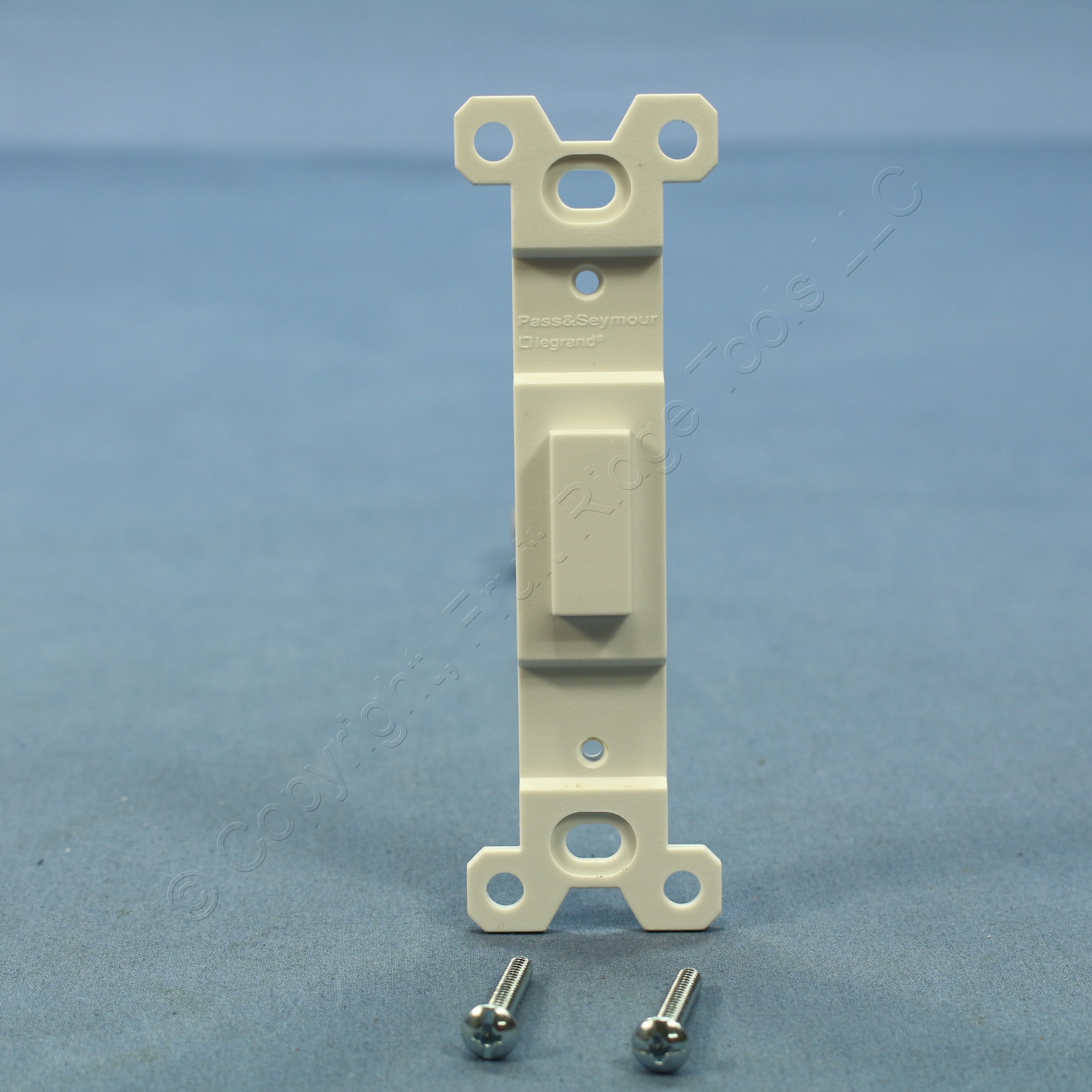 Pass & Seymour Standard Nylon White Blank Toggle Switch Wallplate